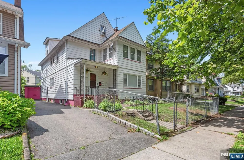 51 Ampere Parkway 2 East Orange, NJ 07017