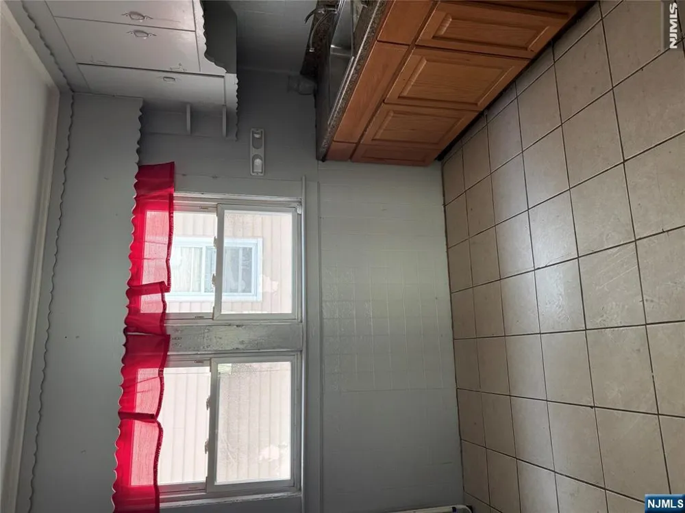 51 Ampere Parkway 2 East Orange, NJ 07017