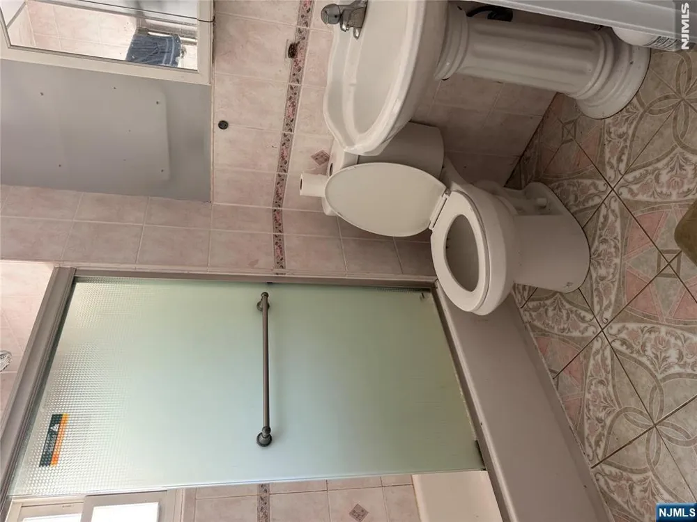 51 Ampere Parkway 2 East Orange, NJ 07017