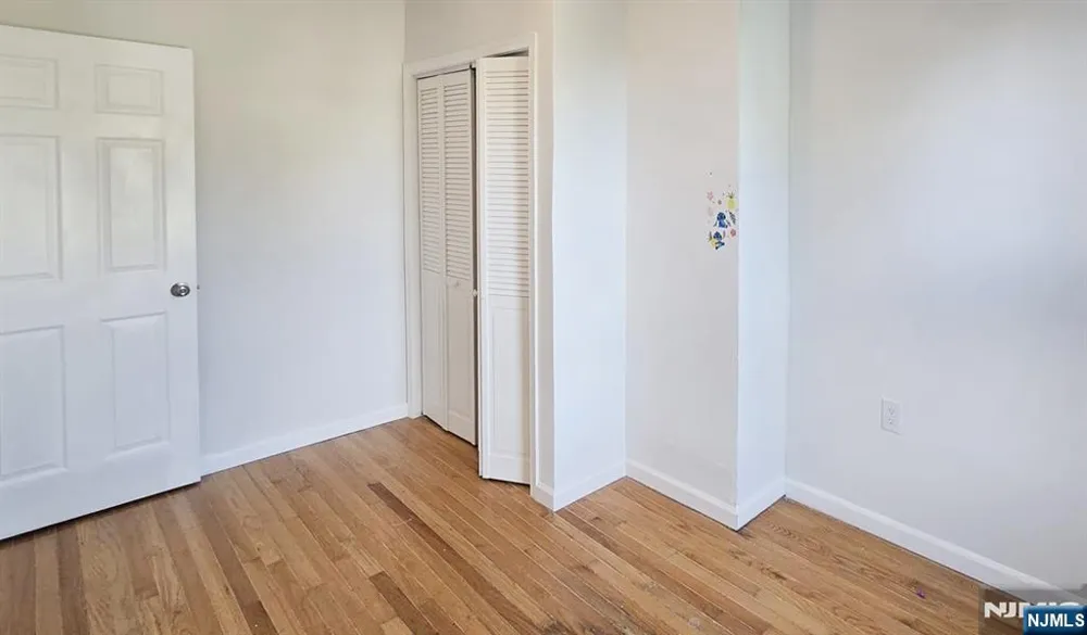 176 Arlington Avenue 1 Jersey City, NJ 07305