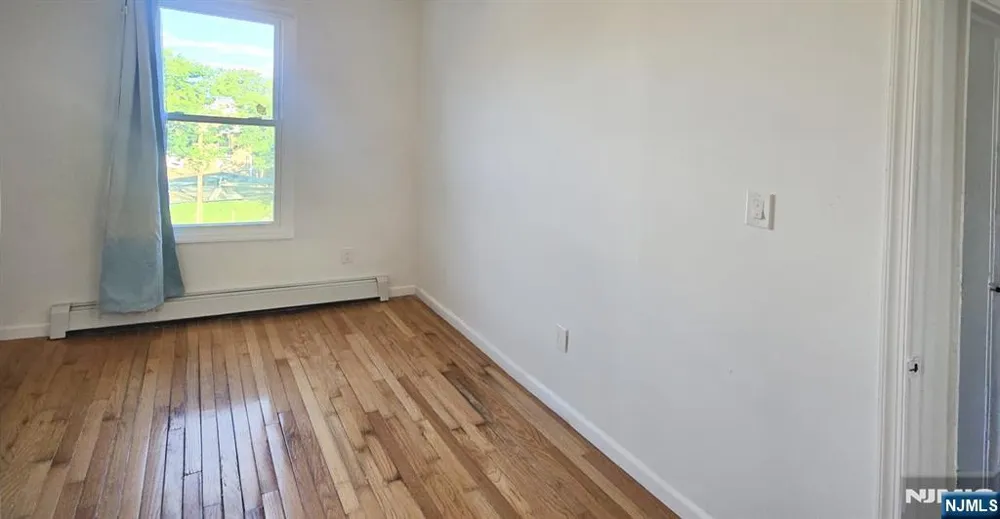176 Arlington Avenue 1 Jersey City, NJ 07305