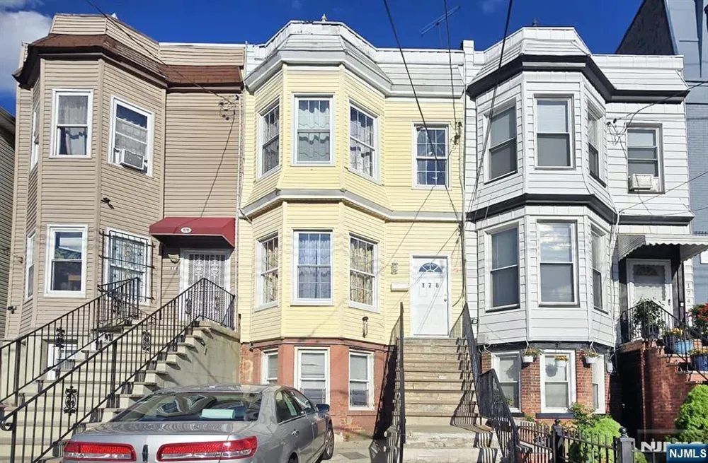 176 Arlington Avenue 1 Jersey City, NJ 07305