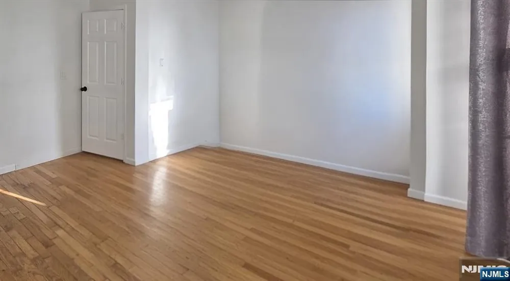 176 Arlington Avenue 1 Jersey City, NJ 07305