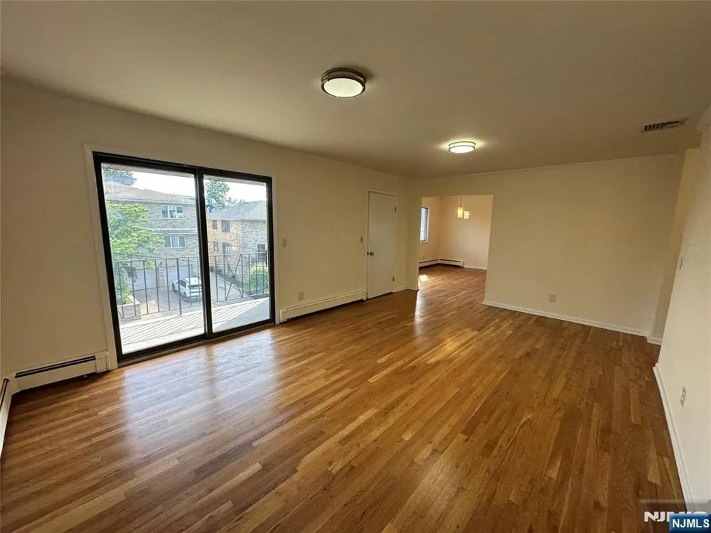 407 Jane Street 2 Fort Lee, NJ 07024