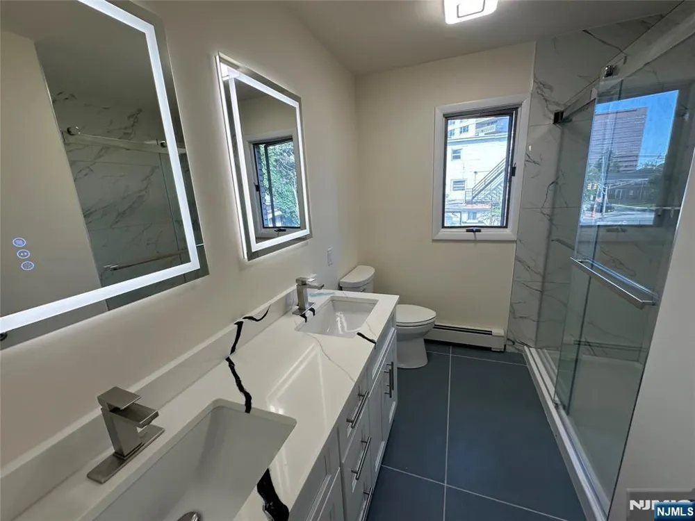 407 Jane Street 2 Fort Lee, NJ 07024