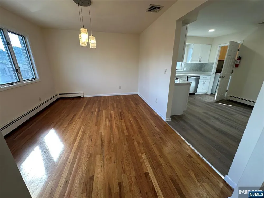407 Jane Street 2 Fort Lee, NJ 07024