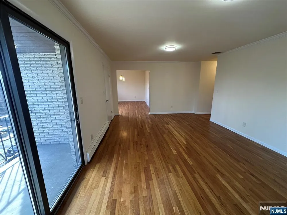 407 Jane Street 2 Fort Lee, NJ 07024
