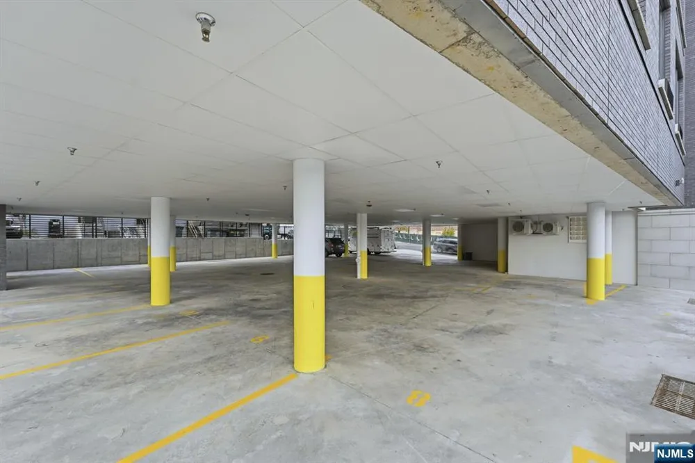 9-11 E Passaic Street 102 Hackensack, NJ 07601
