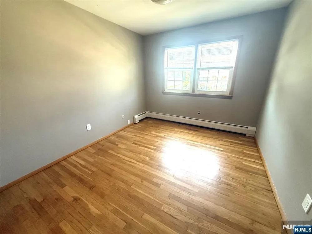 33 Kossuth Street 1 Wallington, NJ 07057