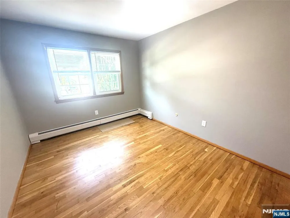33 Kossuth Street 1 Wallington, NJ 07057