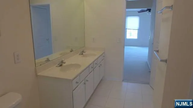 85 Buckthorn Paramus, NJ 07652