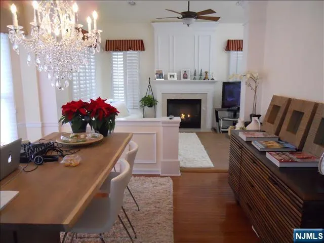 85 Buckthorn Paramus, NJ 07652