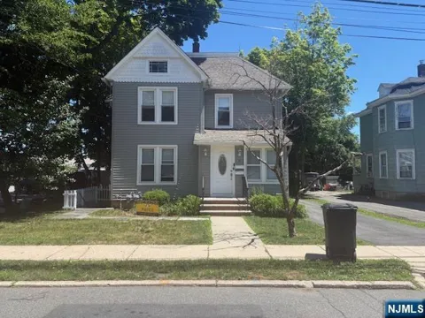 20 Maple Street
