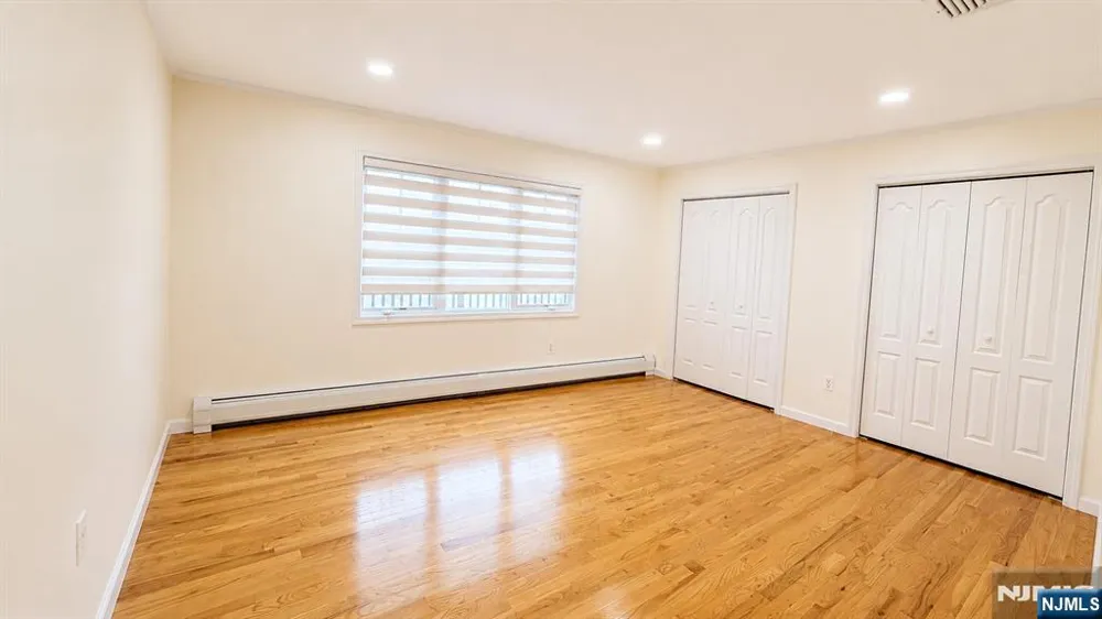 44 Delia Boulevard B Palisades Park, NJ 07650