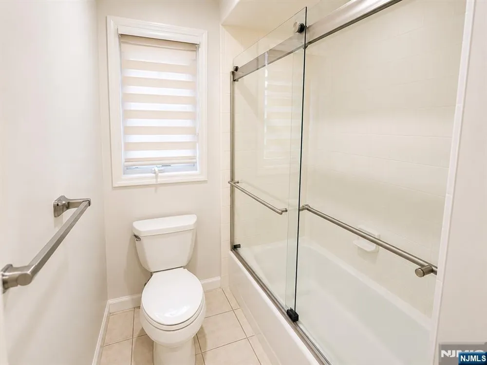 44 Delia Boulevard B Palisades Park, NJ 07650