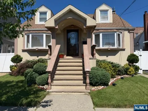 15 Chestnut Street 2