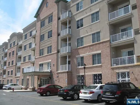 2411 Windsor Park Court