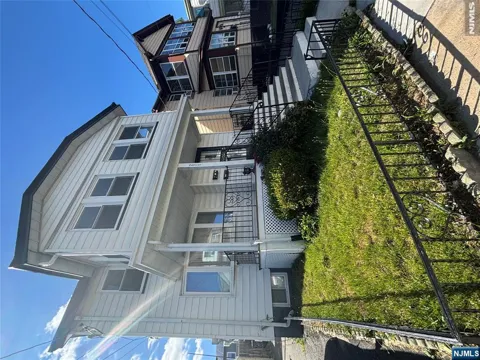 271 Vermont Avenue