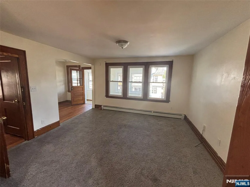 271 Vermont Avenue Irvington, NJ 07111