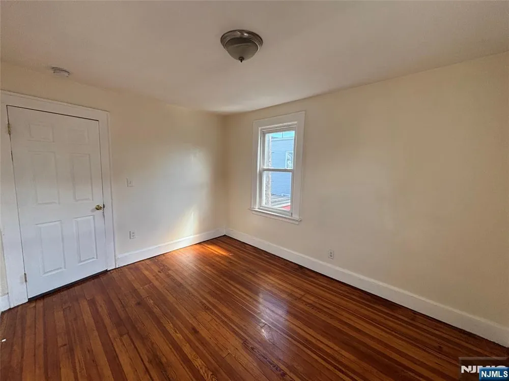 271 Vermont Avenue Irvington, NJ 07111