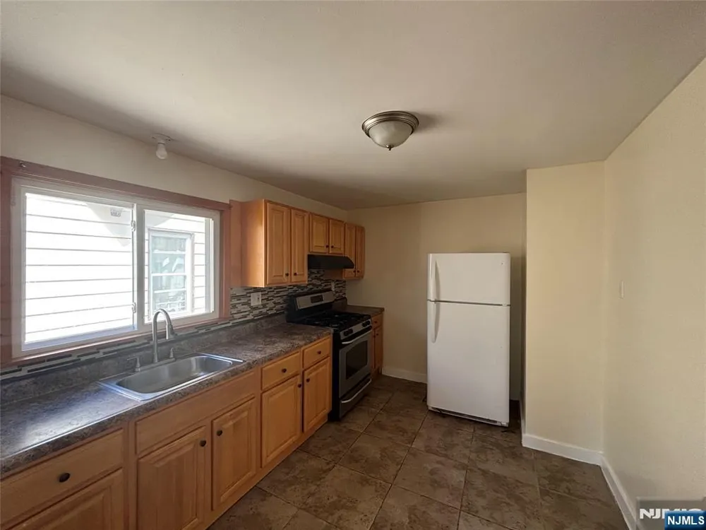 271 Vermont Avenue Irvington, NJ 07111