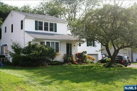 82 Heatherhill Road