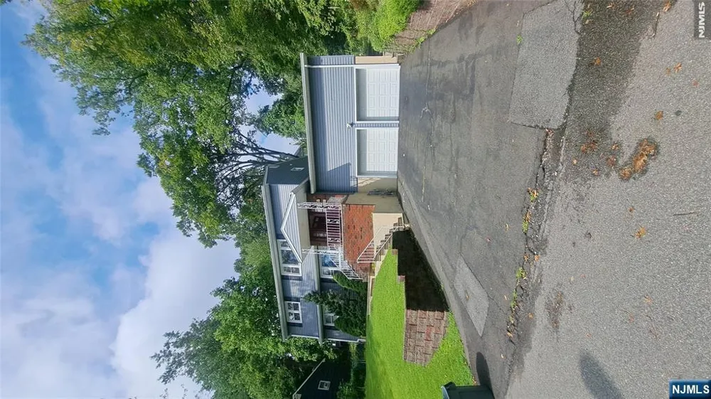 22 Mountain Avenue 2 Westwood, NJ 07675