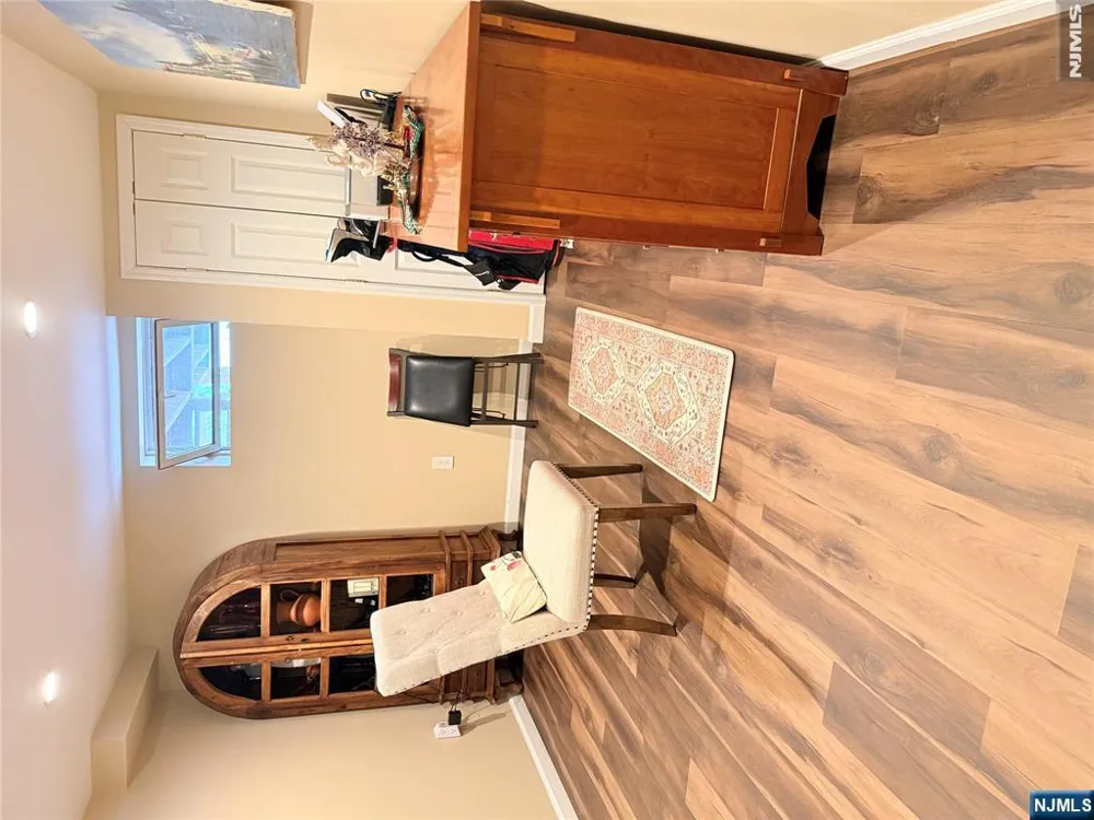 180 Orchard Street Allendale, NJ 07401