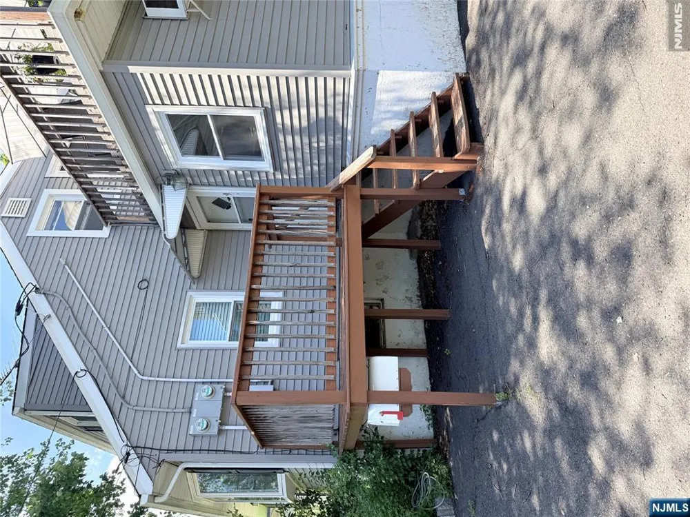 180 Orchard Street Allendale, NJ 07401