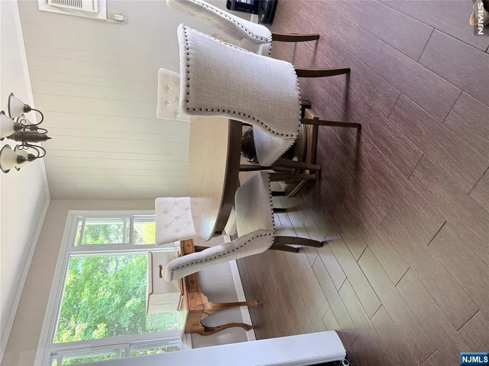 180 Orchard Street Allendale, NJ 07401