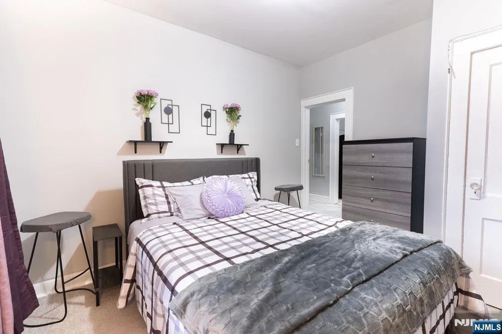 40-42 Harding Terrace Newark, NJ 07112