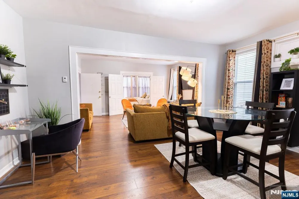 40-42 Harding Terrace Newark, NJ 07112