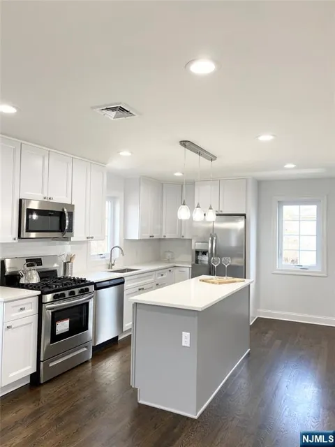 61 Chestnut Street 2