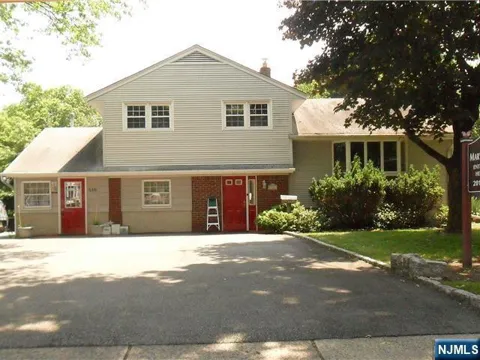 516 Knickerbocker Road