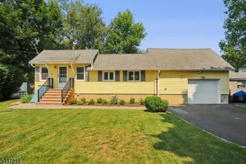 25 Alma Ave