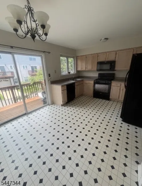 304 Mercer Ct #304 Unit 304 Independence, NJ 07840