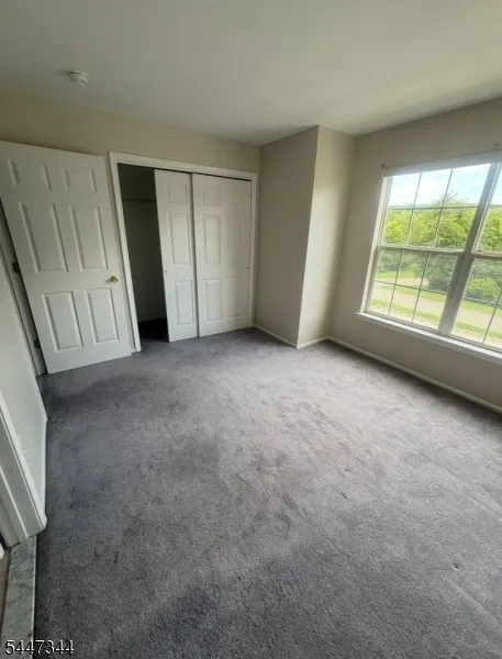 304 Mercer Ct #304 Unit 304 Independence, NJ 07840