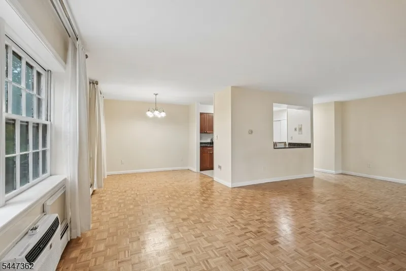 135 S Maple Ave #143B Unit 143B Ridgewood Village, NJ 07450