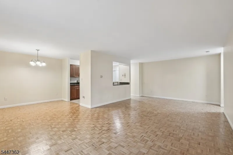 135 S Maple Ave #143B Unit 143B Ridgewood Village, NJ 07450