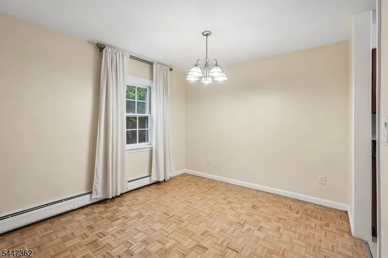 135 S Maple Ave #143B Unit 143B Ridgewood Village, NJ 07450