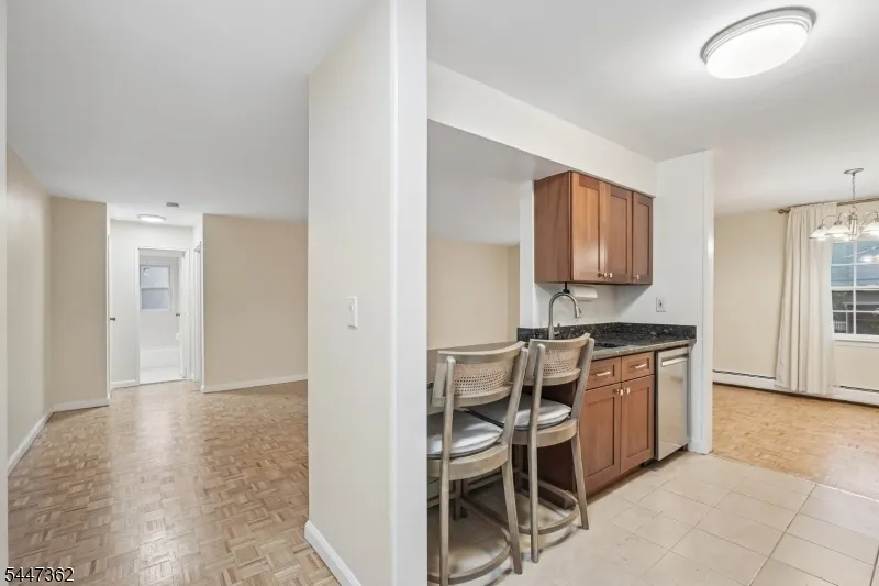 135 S Maple Ave #143B Unit 143B Ridgewood Village, NJ 07450
