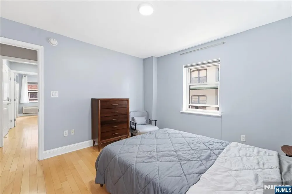 70 S Munn Avenue 408 East Orange, NJ 07018