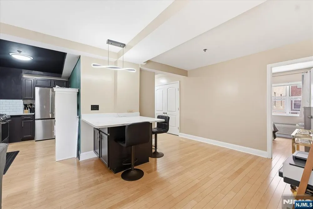 70 S Munn Avenue 408 East Orange, NJ 07018