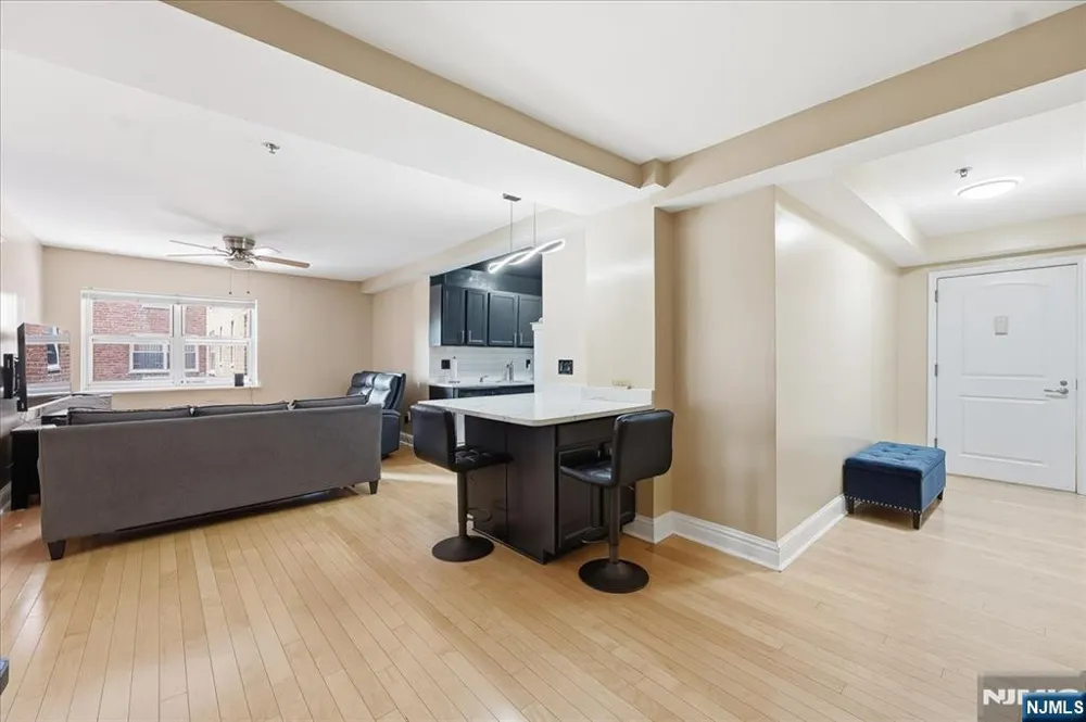 70 S Munn Avenue 408 East Orange, NJ 07018