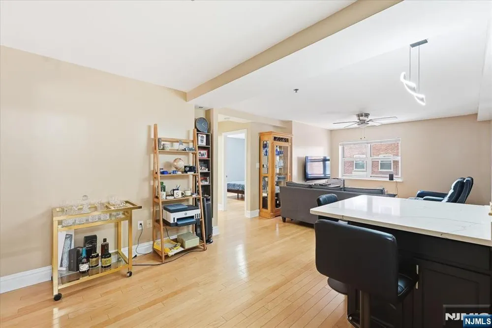 70 S Munn Avenue 408 East Orange, NJ 07018