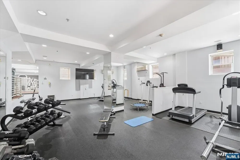 70 S Munn Avenue 408 East Orange, NJ 07018