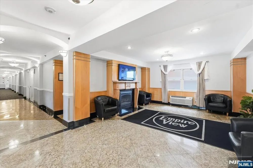 70 S Munn Avenue 408 East Orange, NJ 07018