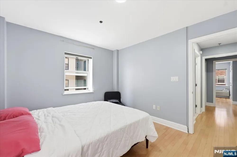 70 S Munn Avenue 408 East Orange, NJ 07018