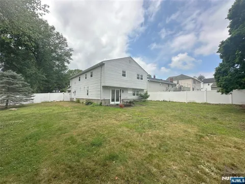 217 Rockland Avenue