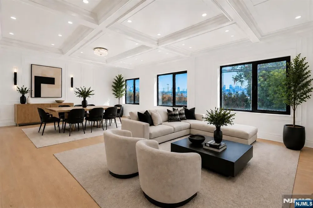 1080 River Road Edgewater, NJ 07020